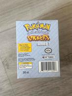ZELDZAAM Pokemon Artbox Stickers Boosterbox met 30 pakjes, Ophalen of Verzenden, Zo goed als nieuw