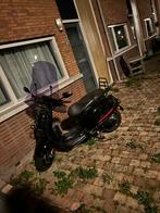 Vespa sprint 2021 Full option, Fietsen en Brommers, Scooters | Vespa, Ophalen, Vespa S, Zo goed als nieuw, Benzine