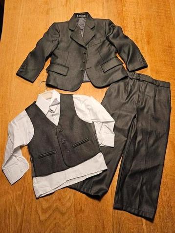 3-delig kostuum met overhemd maat 92 beschikbaar voor biedingen