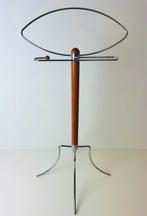 Scandinavisch Deense mid century dressboy, Wandkapstok, Ophalen of Verzenden, Zo goed als nieuw, Minder dan 100 cm