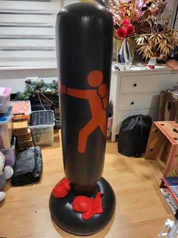 Opblaasbare Boksbal - Ideaal voor Training! beschikbaar voor biedingen
