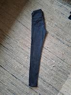 Levi's superskinny 25, Zwart, Ophalen of Verzenden, Zo goed als nieuw, W27 (confectie 34) of kleiner