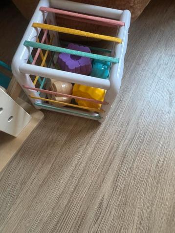 Diverse speelgoed beschikbaar voor biedingen