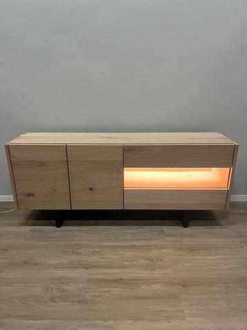 Modali 190cm dressoir Xooon nu voor €799,- beschikbaar voor biedingen