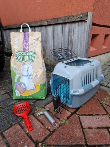 Katten reiskooi en 20kg grint  beschikbaar voor biedingen