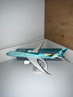 Boeing 787-10 Etihad airlines 1:200 modelvliegtuig, Ophalen of Verzenden, Zo goed als nieuw, Schaalmodel