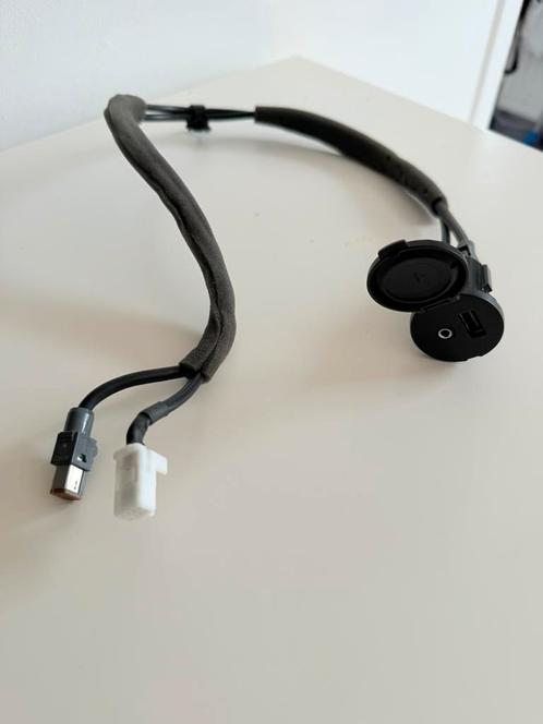 USB / Media Kabel van een Suzuki Swift nieuw €75,-, Auto diversen, Auto-accessoires, Nieuw, Ophalen of Verzenden
