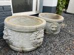 Betonnen plantenbakken met leeuwenkop, Tuin en Terras, Ophalen, Zo goed als nieuw, Rond