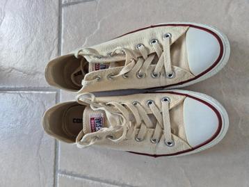 Converse Lage beschikbaar voor biedingen