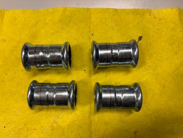 8 stuks BonFix rechte perskoppeling staal 28x28mm beschikbaar voor biedingen