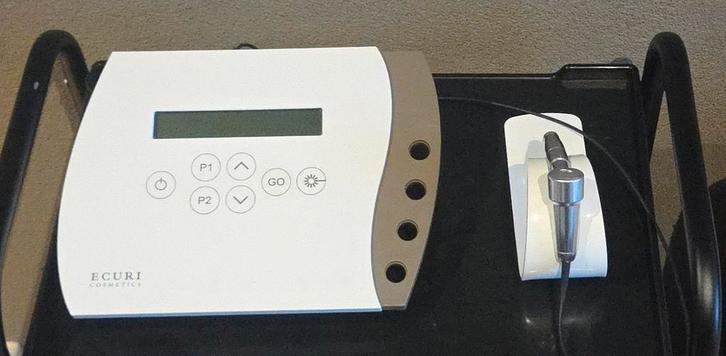Ecuri derma medical lll, Sieraden, Tassen en Uiterlijk, Uiterlijk | Cosmetica en Make-up, Ophalen of Verzenden