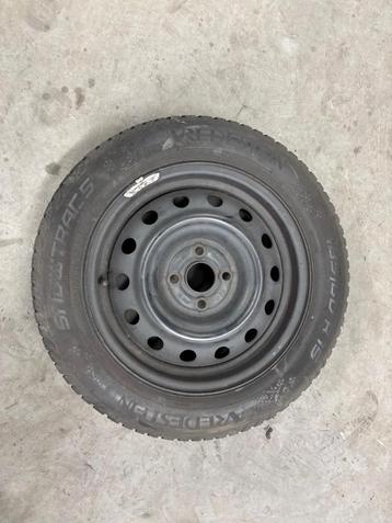 Wielenset met Vredestein banden 185/60R15 beschikbaar voor biedingen