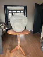 Houten bijzettafel met gedraaide poot, Ophalen