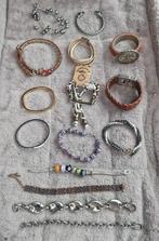 Diverse armbanden collectie, Overige materialen, Gebruikt, Ophalen of Verzenden, Overige kleuren