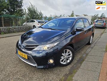 Toyota Auris Touring Sports 1.8 Hybrid Lease Garantie Glazen beschikbaar voor biedingen