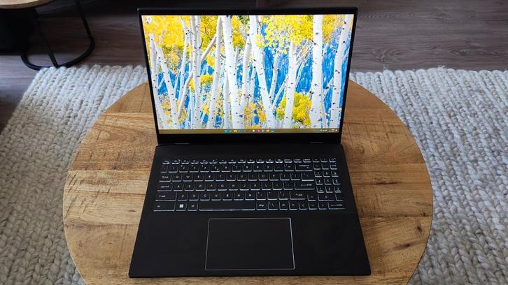 MSI Summit E16 AI Studio – Ultra 7 / RTX 4050 / 32GB / 1TB, Computers en Software, Windows Laptops, Zo goed als nieuw, 16 inch
