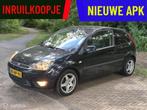 Zwarte Ford Fiesta 1.4-16V Futura Full Options/Airco/NWE APK, Voorwielaandrijving, 15 km/l, Gebruikt, Zwart