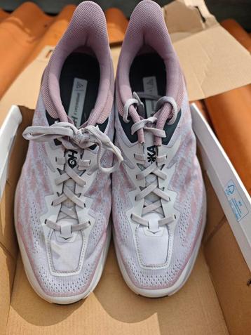 Hoka speedgoat 5 dames 42 2/3 43 zgan  beschikbaar voor biedingen