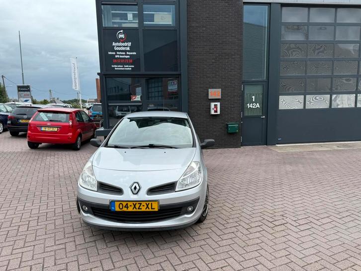 Renault Clio 1.2 16V 55KW 3-DRS E4 2007 Grijs airco, Auto's, Renault, Bedrijf, Clio, Benzine, B, Hatchback, Handgeschakeld, Origineel Nederlands