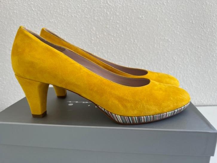 NIEUW LILIAN pumps geel suede leer plateau multicolor 41, Kleding | Dames, Schoenen, Nieuw, Pumps, Geel, Verzenden