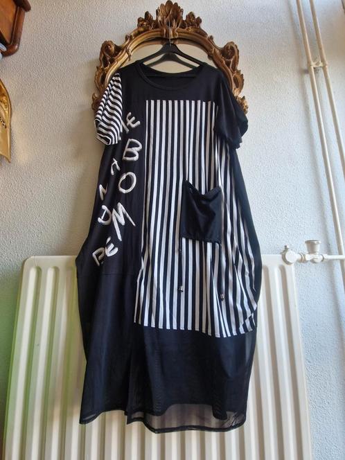 Nieuw! MAXLIVE zwart wit viscose apart ballon lange jurk, Kleding | Dames, Grote Maten, Zo goed als nieuw, Jurk, Zwart, Ophalen of Verzenden