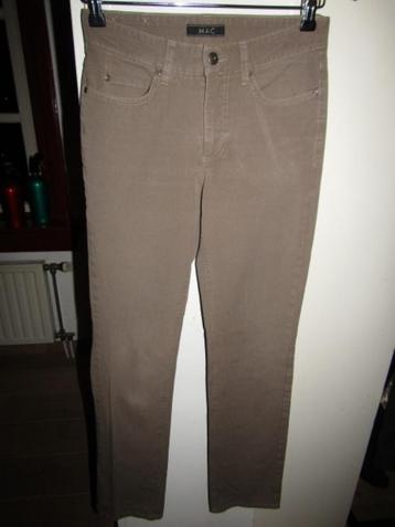 F1509 MAC mt 34 L32 jeans donkerbeige lichtbruin Angela beschikbaar voor biedingen