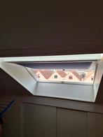 Dakraam (S6A) + rolgordijn. Afhalen 29 januari in de avond, Doe-het-zelf en Verbouw, Kozijnen en Schuifpuien, Raamkozijn, Zo goed als nieuw