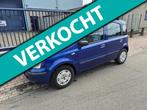 Fiat Panda 1.1 Actual *153.930 KM*AIRCO*CV*ELEC.RAMEN, Auto's, Voorwielaandrijving, Metallic lak, Stof, Origineel Nederlands