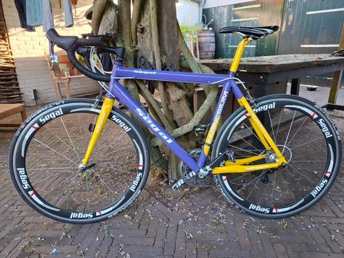 Bijzondere Segal Magnesium racefiets z.g.a.n., Fietsen en Brommers, Fietsen | Racefietsen, Zo goed als nieuw, Overige merken, Ophalen