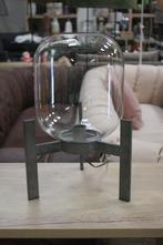 Leuke hippe tafellamp metaal & glas glazen bol industrieel
