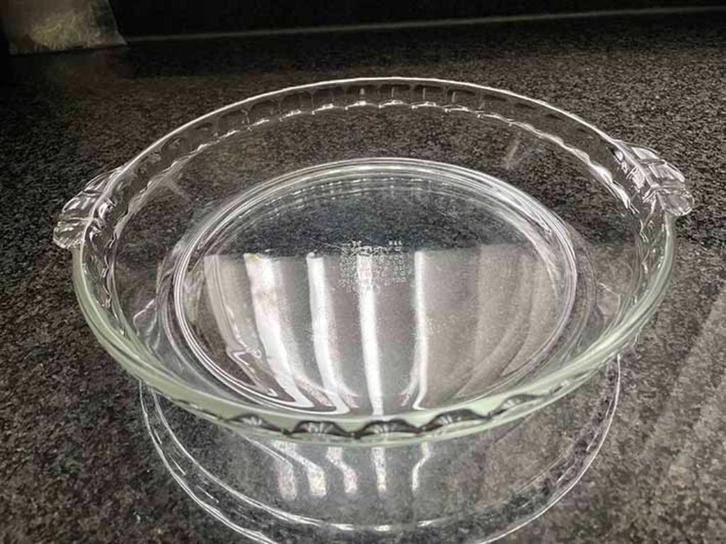 Vintage Pyrex taartvorm quiche vorm met handgreep - Nieuw, Huis en Inrichting, Keuken | Servies, Nieuw, Schaal of Schalen, Overige stijlen