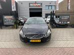 Volvo S60 1.6 T3 Kinetic 1e Eigenaar! Trekhaak Airco NAP APK, Auto's, Voorwielaandrijving, 15 km/l, Gebruikt, 4 cilinders