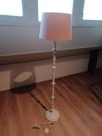 Witte Staande Lamp met Roze Kap, Ophalen, Klassiek, Zo goed als nieuw, Metaal