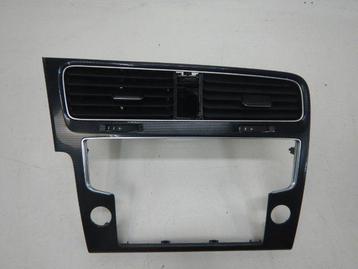 VW Golf 7 Inleg Groot Navischerm Carbon 5G1819743E beschikbaar voor biedingen