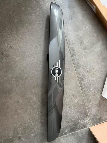 Mini F56 afdeklijst achterklep compleet nieuw beschikbaar voor biedingen