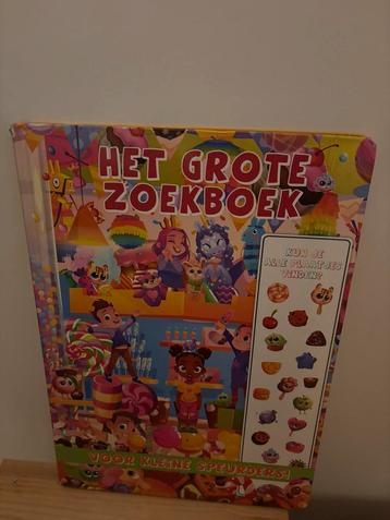 Het grote zoekboek beschikbaar voor biedingen