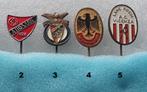 Speldjes 4 stuks Europese voetbalclubs, Verzamelen, Speldjes, Pins en Buttons, Ophalen of Verzenden, Gebruikt, Sport, Speldje of Pin