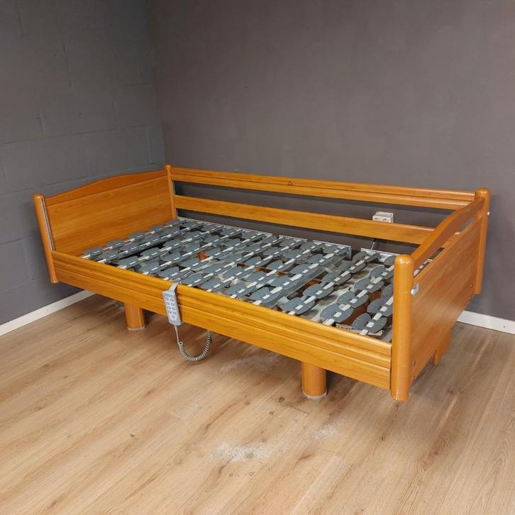 verpleegbed, thuiszorgbed, volledig elektrisch, matras90x210, Diversen, Verpleegmiddelen, Gebruikt, Ophalen of Verzenden
