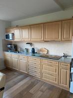 Keuken zonder apparatuur, Ophalen, Zo goed als nieuw