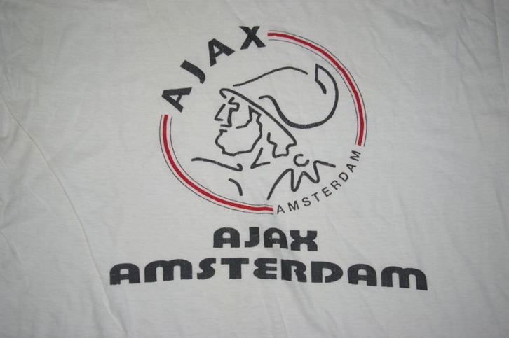 AJAX Wit T-shirt maat ML en meer AJAX artikelen., Verzamelen, Sportartikelen en Voetbal, Gebruikt, Overige typen, Ajax, Ophalen of Verzenden