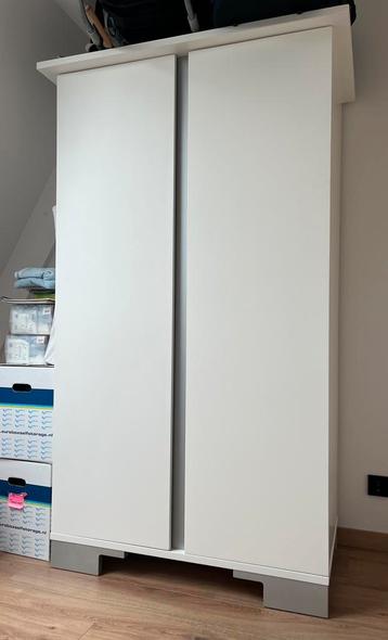 Interbaby kledingkast en commode beschikbaar voor biedingen