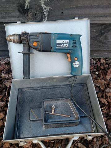 AEG boormachine goed gebruikt beschikbaar voor biedingen