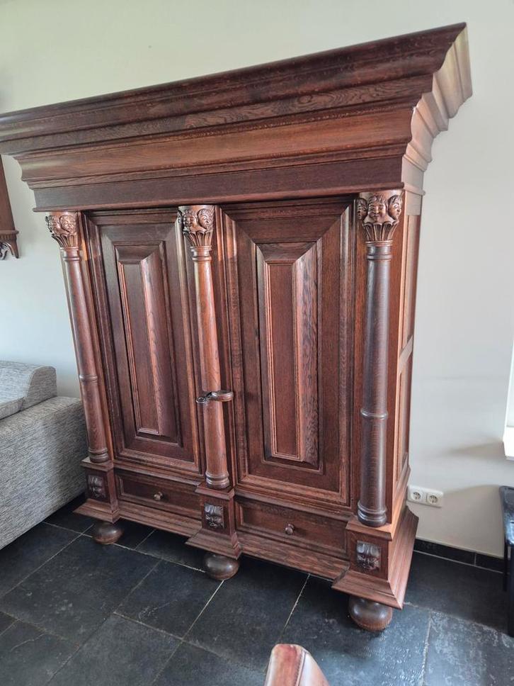 Antieke Houten Kast met Prachtige Details, Antiek en Kunst, Antiek | Meubels | Kasten, Ophalen