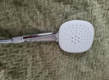 nieuwe grohe douchekop met slang  beschikbaar voor biedingen