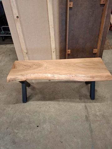 Leuke tuinbank voor buiten of bij de eettafel  beschikbaar voor biedingen
