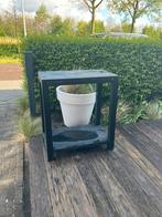 Side table voor binnen en buiten. Hardhout., Gebruikt, Ophalen