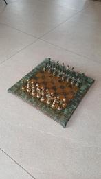 schaakspel met bronzen stukken, Ophalen of Verzenden