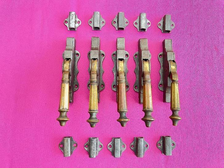 Antieke pomp espagnoletten / deur espagnolet, greep, klink, Antiek en Kunst, Antiek | Woonaccessoires, Ophalen of Verzenden