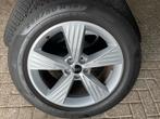 Originele set winterbanden Audi Q4 19 inch met 255-50R19, Auto-onderdelen, Gebruikt, 255 mm, Banden en Velgen, Winterbanden