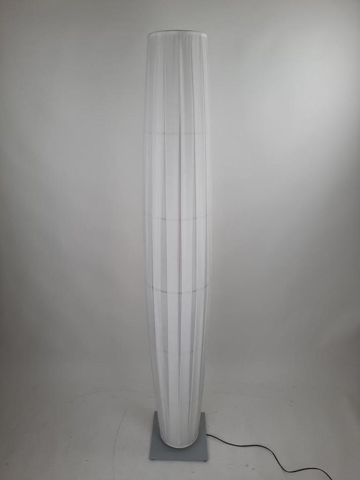 Vloerlampen Dix Heures Dix Colonne wit, Huis en Inrichting, Lampen | Vloerlampen, Gebruikt, 150 tot 200 cm, Metaal, Stof, Ophalen